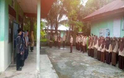 PERINGATAN HARI PAHLAWAN DI MAS. RAUDHATUT  THULLAB